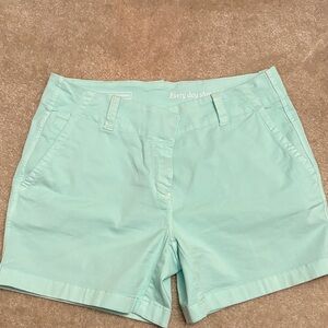 Vineyard vines women’s shorts
